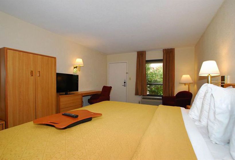 Hotel Quality Inn near Central Park  | Fredericksburg | Virginia | United States 12