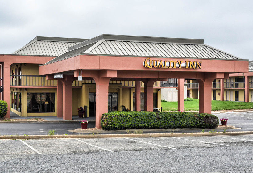 Hotel Quality Inn near Central Park  | Fredericksburg | Virginia | United States 18