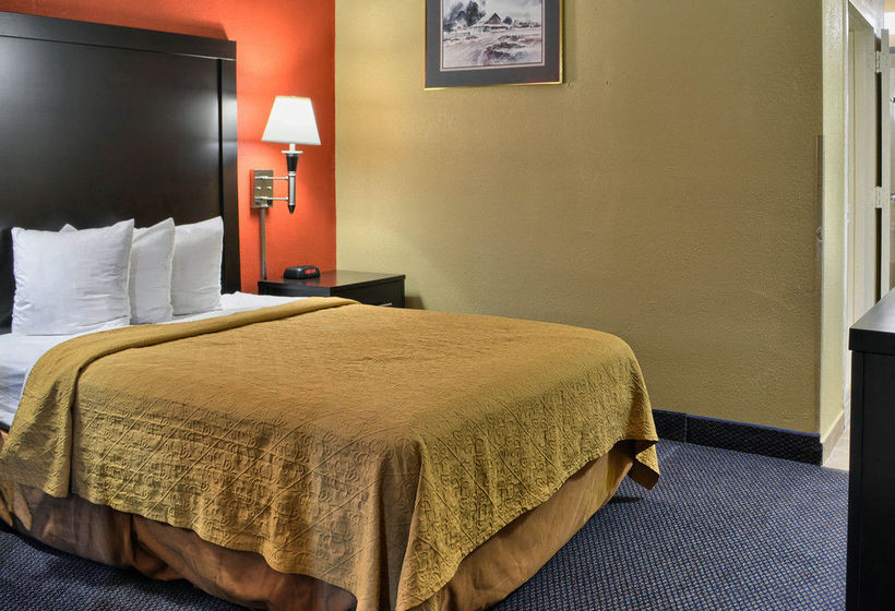 Hotel Quality Inn near Central Park  | Fredericksburg | Virginia | United States 19