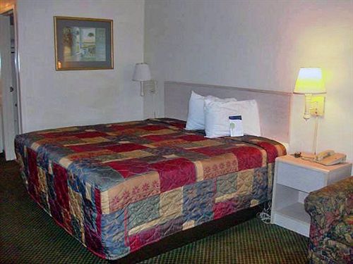 Hotel Red Roof Inn Savannah Midtown  | Savannah | Georgia | United States 7