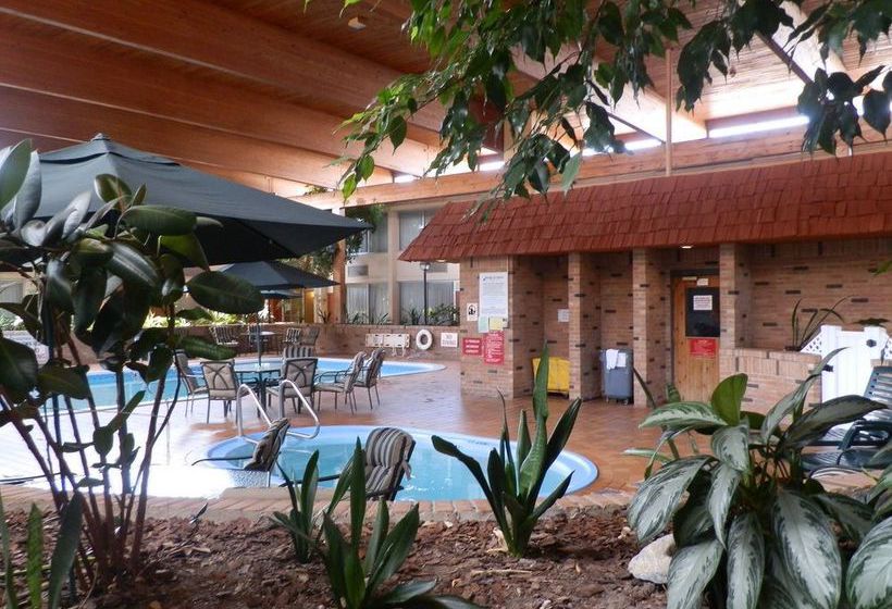 Alpine Lodge Magnuson Hotel  | Gaylord | Michigan | United States 2