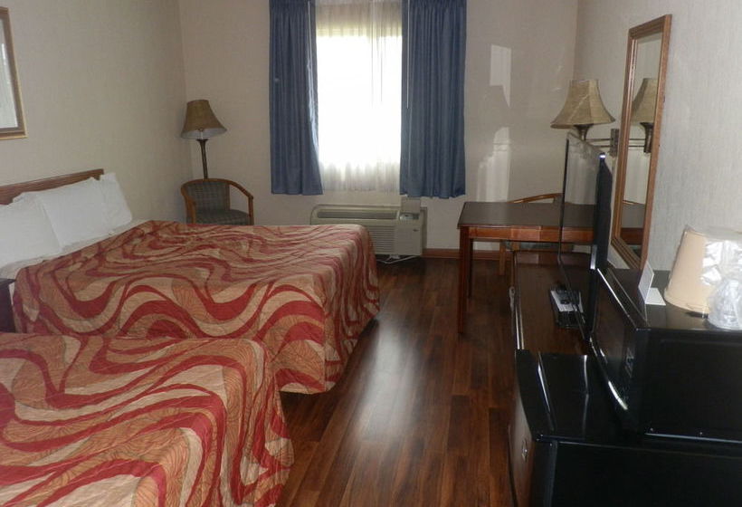 Alpine Lodge Magnuson Hotel  | Gaylord | Michigan | United States 5