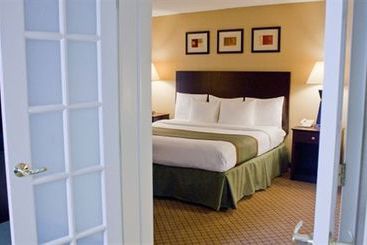 Plaza Hotel & Suites  | Eau Claire | Wisconsin | United States 14