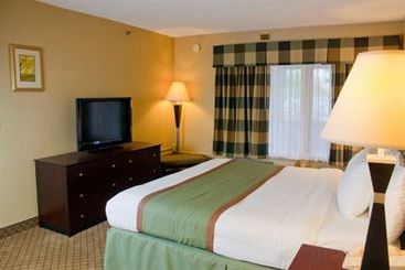 Plaza Hotel & Suites  | Eau Claire | Wisconsin | United States 17
