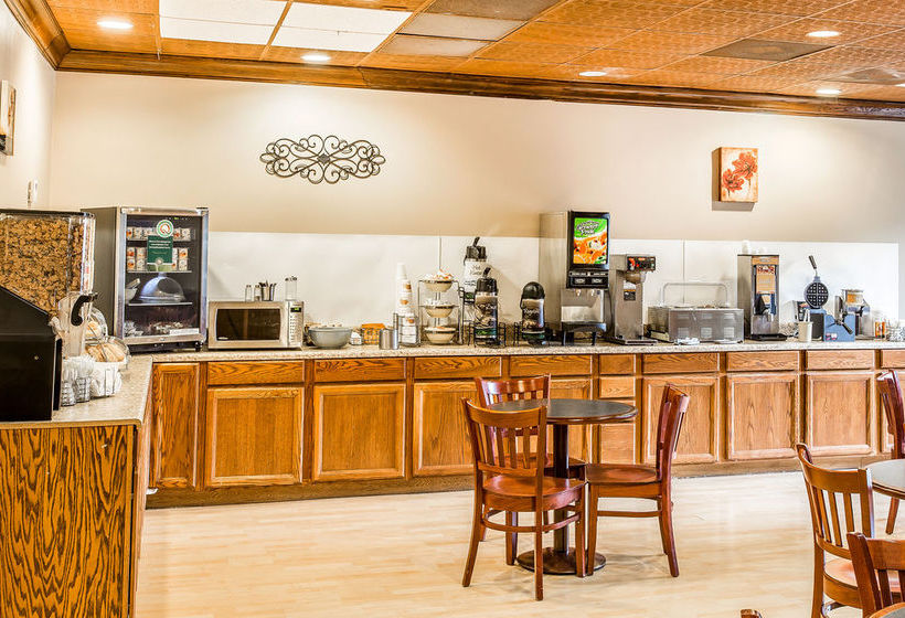 Hotel Quality Inn & Suites  | Statesboro | Georgia | United States 6