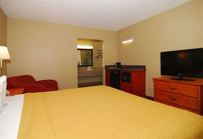 Hotel Quality Inn & Suites  | Odessa | Texas | United States 14