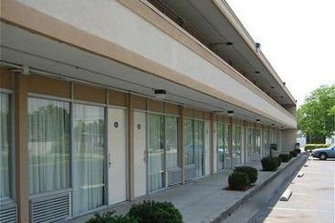 Holiday Inn Hotel  | Muncie | Indiana | Estados Unidos 2