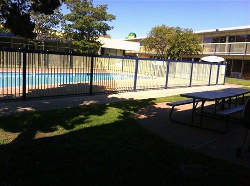 Hotel Budget Inn & Suites Brownwood  | Brownwood | Texas | United States 6