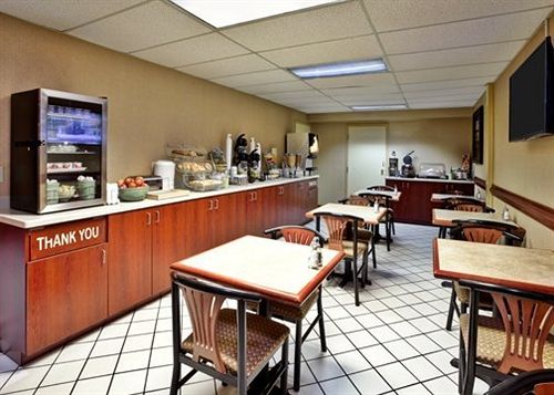 Hotel Quality Inn & Suites  | Somerset | Kentucky | United States 2