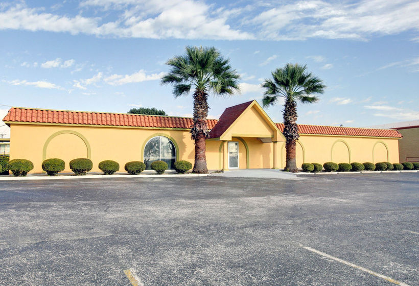 Hotel Rodeway Inn San Marcos  | San Marcos | Texas | United States 12