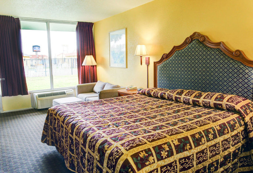 Hotel Rodeway Inn San Marcos  | San Marcos | Texas | United States 16