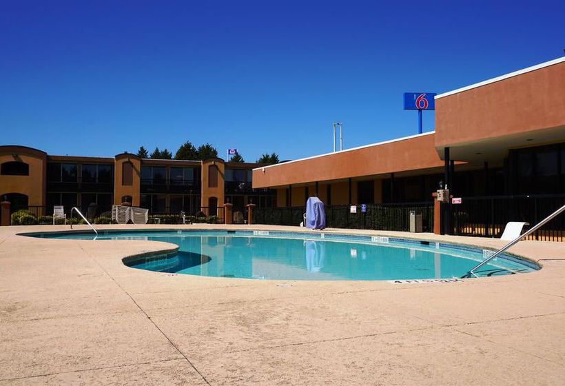 Hotel Ramada Conference Center Forsyth  | Forsyth | Georgia | United States 16