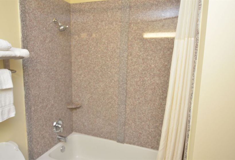 Clarion Hotel Memphis  | Memphis | Tennessee | United States 17