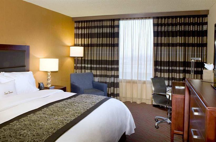 DoubleTree by Hilton Hotel Cleveland Downtown Lakeside  | Cleveland | Ohio | United States 3