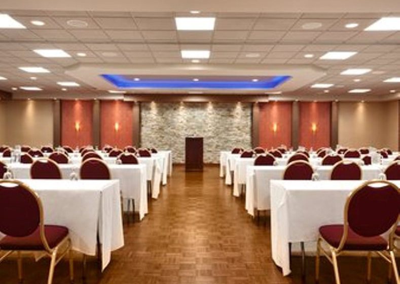 Hotel Ramada Plaza Newark Airport  | Newark | New Jersey | United States 8