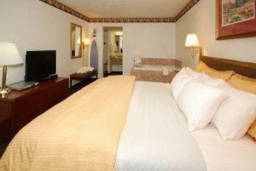 Hotel Days Inn Asheville Mall  | Asheville | North Carolina | United States 5