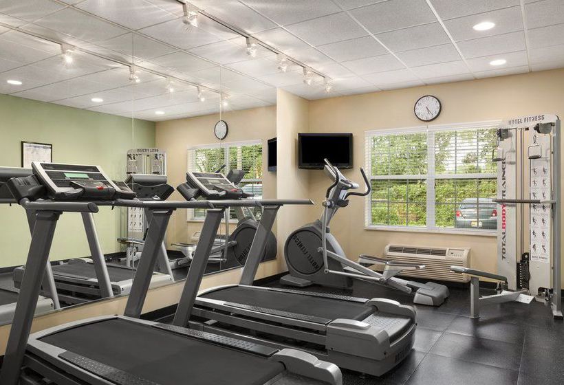 Hotel Country Inn & Suites By Carlson, Asheville West, N  | Asheville | North Carolina | United States 15