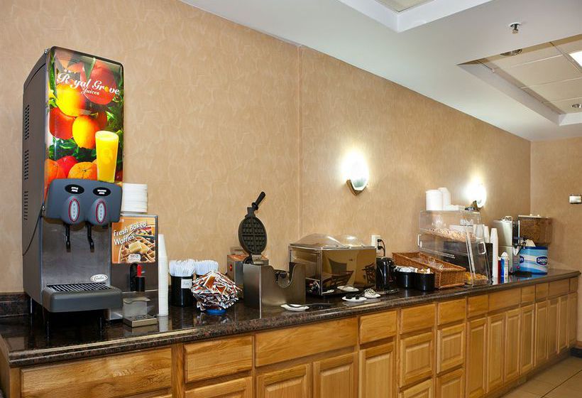 Hotel Red Roof Inn Knoxville Central - Papermill Road  | Knoxville | Tennessee | United States 1