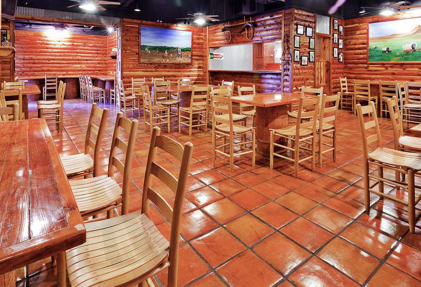 Clarion Hotel West Memphis  | West Memphis | Arkansas | United States 13