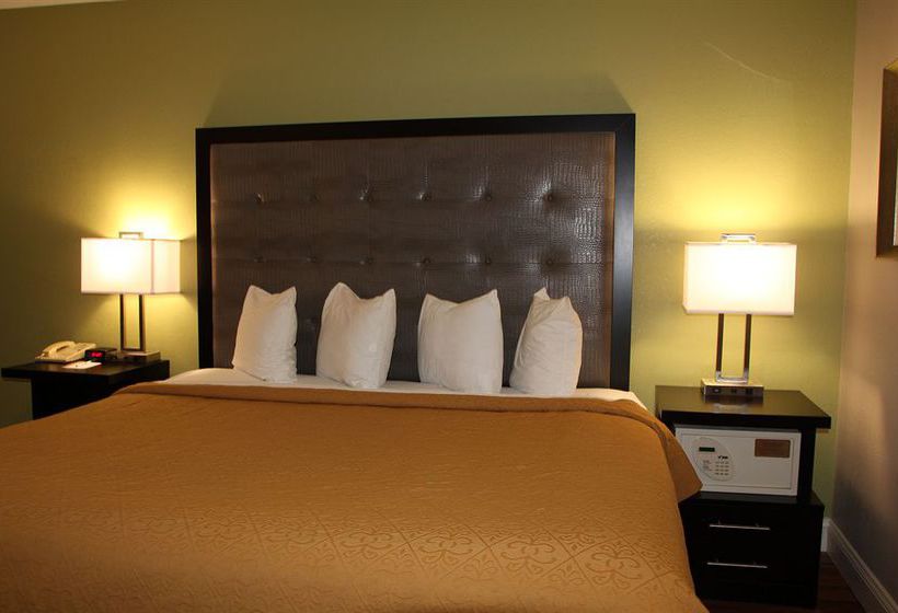 Hotel Quality Inn Roanoke Airport