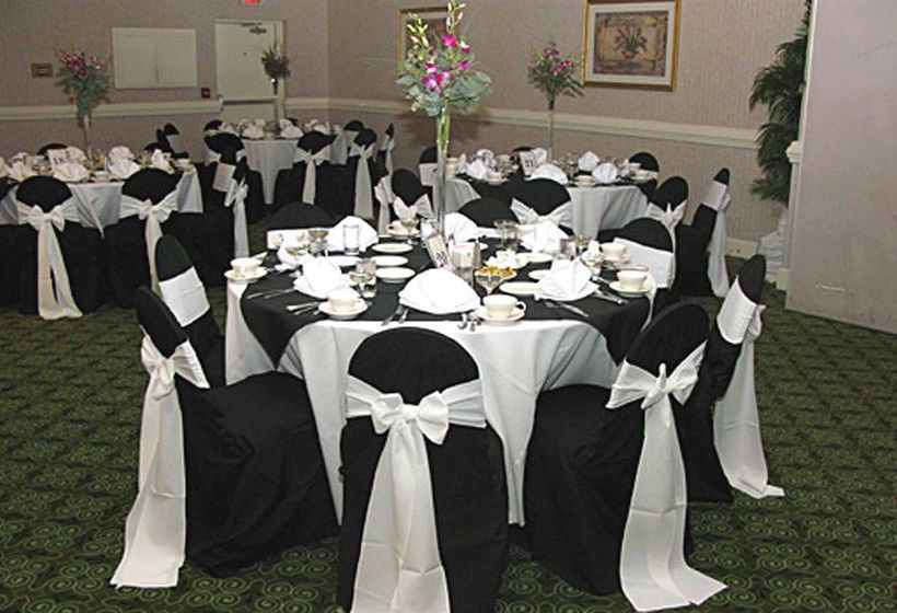 Clarion Hotel & Conference Center 