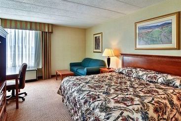 Metroplex Hotel & Conference Center  | Girard | Ohio | United States 6