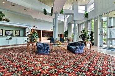 Metroplex Hotel & Conference Center  | Girard | Ohio | United States 8