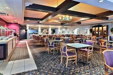 Metroplex Hotel & Conference Center  | Girard | Ohio | United States 9