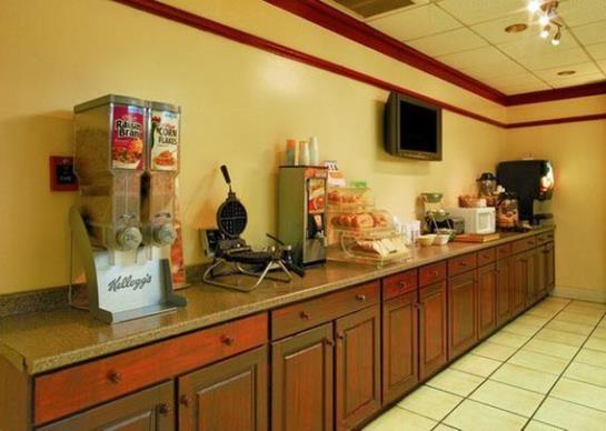 Hotel Quality Inn & Suites  | York | Pennsylvania | United States 2
