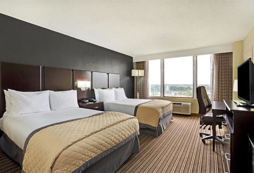 Hotel Crowne Plaza Norfolk Downtown  | Norfolk | Virginia | United States 14