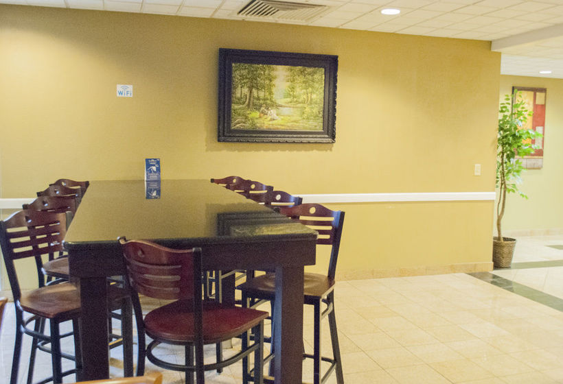 Hotel Days Inn & Suites Lancaster  | Lancaster | Pennsylvania | United States 17