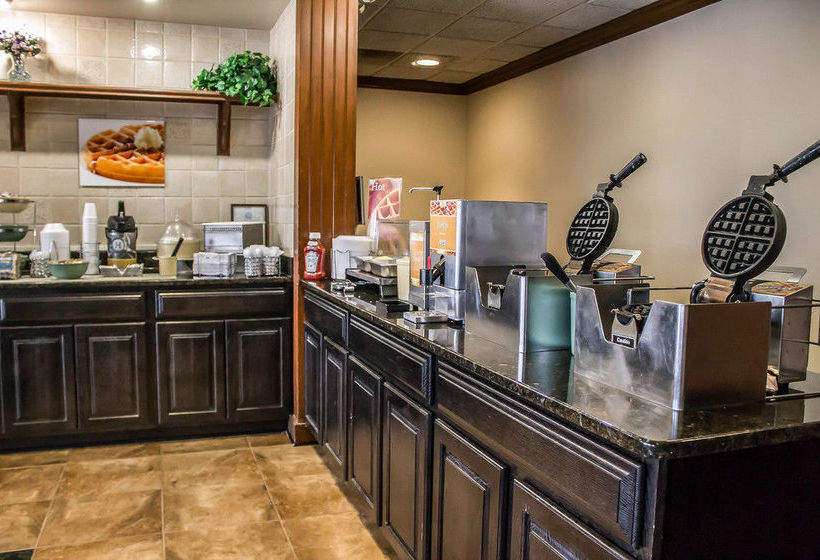 Hotel Quality Inn & Conference Center  | Akron | Ohio | United States 13