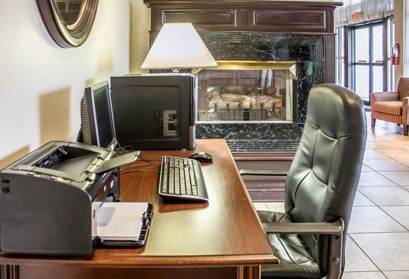 Hotel Quality Inn & Conference Center  | Akron | Ohio | United States 14