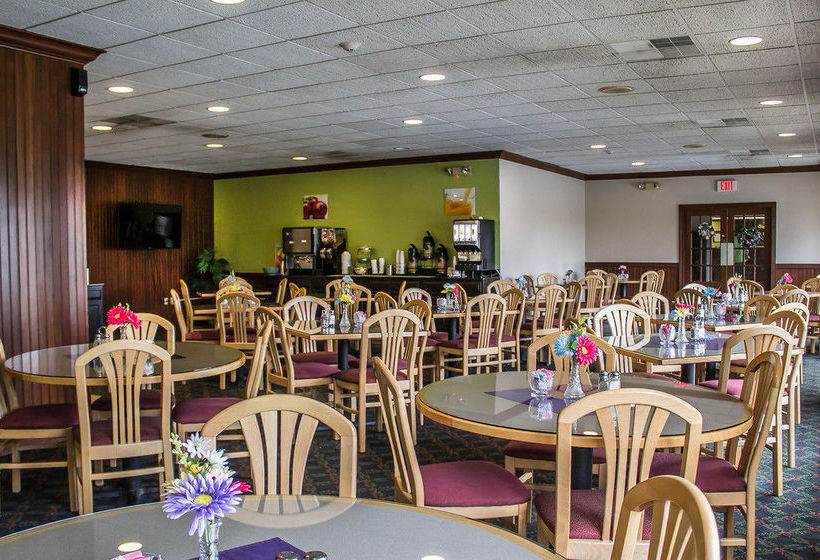 Hotel Quality Inn & Conference Center  | Akron | Ohio | United States 17