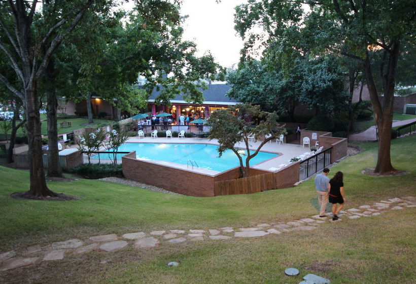 Magnuson Grand Hotel & Conference Center Tyler  | Tyler | Texas | United States 16