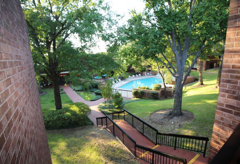 Magnuson Grand Hotel & Conference Center Tyler  | Tyler | Texas | United States 17