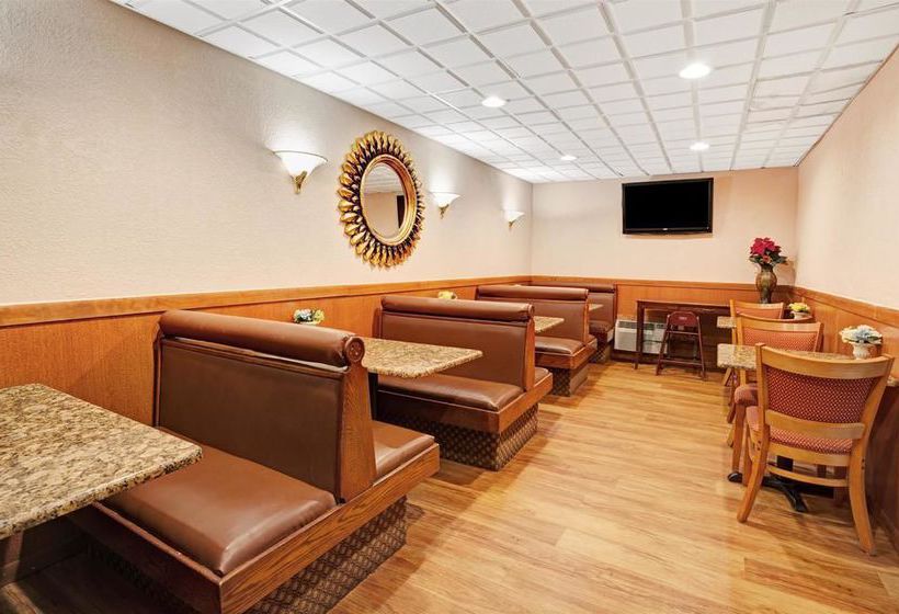 Hotel Days Inn Ann Arbor  | Ann Arbor | Michigan | United States 11