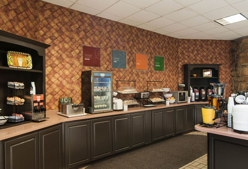 Hotel Comfort Inn & Suites Danville  | Danville | Virginia | United States 1