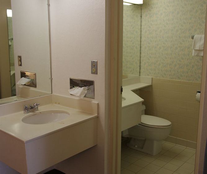 Hotel Howard Johnson Inn - New Stanton Greensburg  | New Stanton | Pennsylvania | United States 8