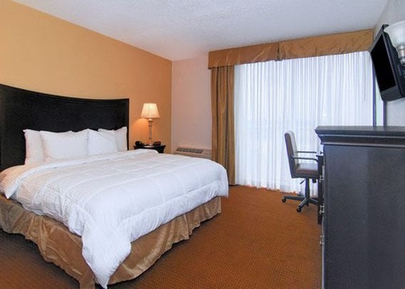 Hotel Clarion Inn Charleston  | North Charleston | South Carolina | United States 10