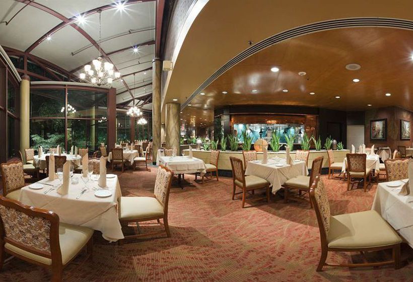 Hotel Crowne Plaza Atlanta Perimeter at Ravinia Atlanta