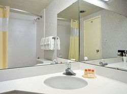 Hotel Days Inn New Stanton PA  | New Stanton | Pennsylvania | United States 3