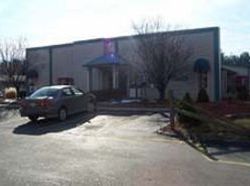 Knights Inn Canton North Motel 