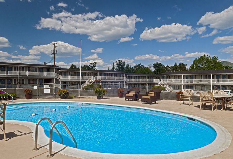 Hotel Rogue Valley Inn