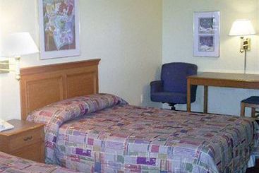 Hotel Stone Mountain Inn & Suites Tucker  | Tucker | Georgia | United States 6