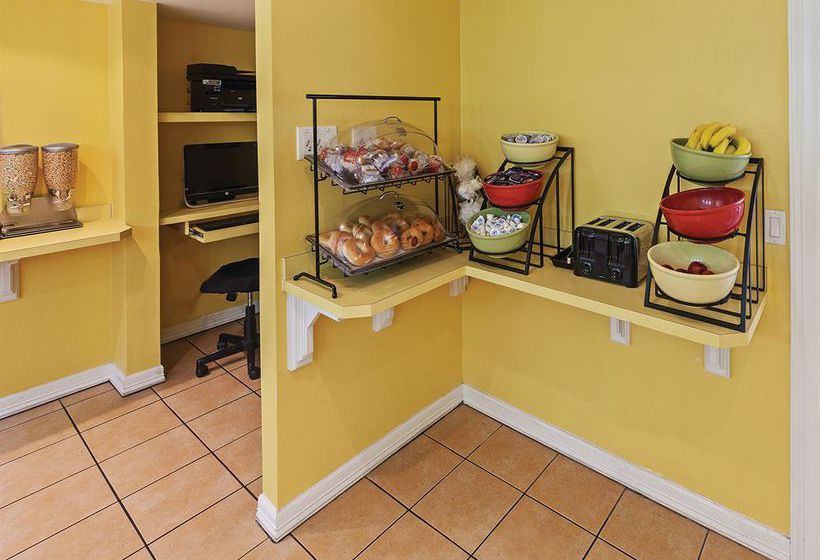 Hotel La Quinta Inn McAllen  | Mcallen | Texas | United States 18