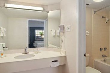 Hotel Super 8 Austell Six Flags  | Austell | Georgia | United States 10