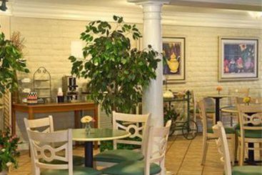 Hotel Super 8 Austell Six Flags  | Austell | Georgia | United States 3