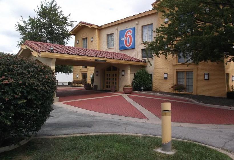 Motel 6 Knoxville 