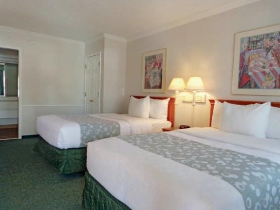 Hotel La Quinta Inn Albuquerque I-40 East  | Albuquerque | New Mexico | United States 10